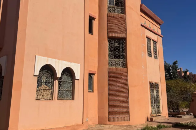فيلا زاوية نصف مكتملة في باب إغلي بمراكش - 2