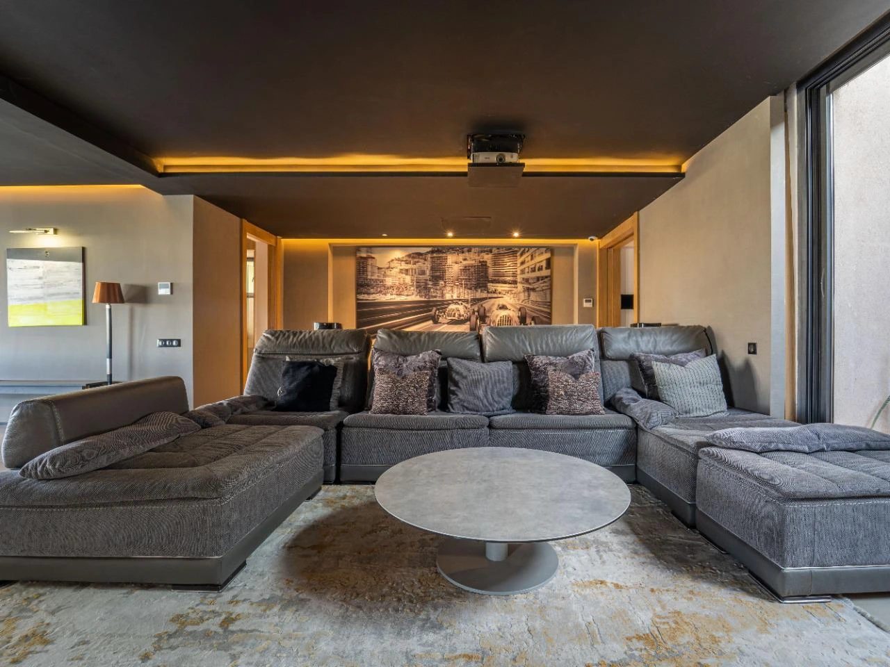 New Six-Bedroom Golf-Front Villa for Rent in Marrakech — 2